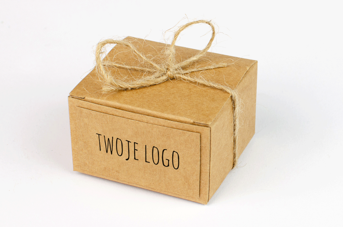 pudełko z logo firmy